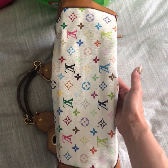 Louis Vuitton Ursula Bag - Picture 6 of 9